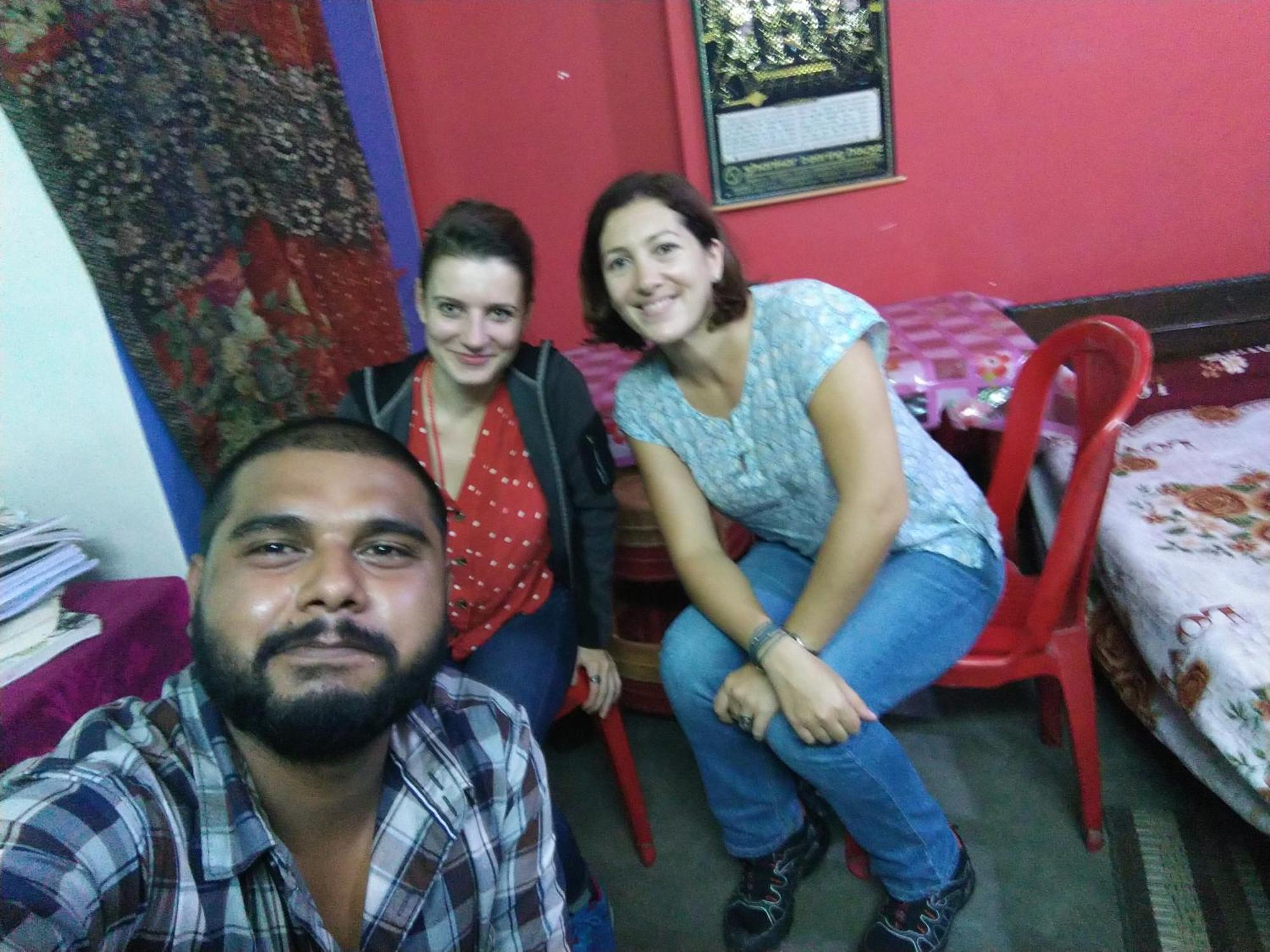 Atathi Niwas Guest House For Backpackers And Travellers Siliguri Room photo